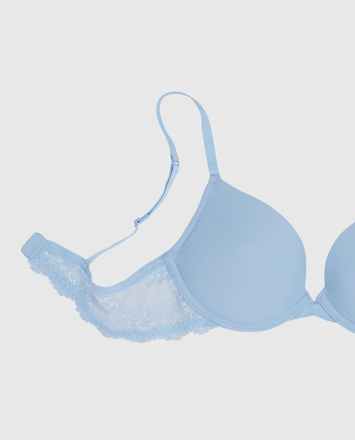 Smooth Push Up Plunge Bra with Lace Wing