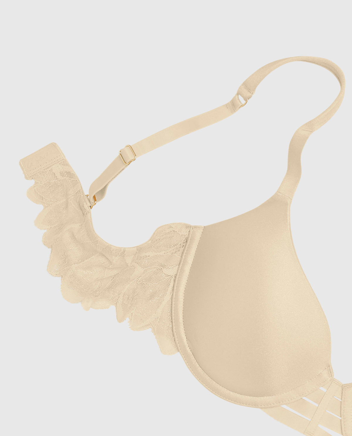 Doux soutien-gorge couvrant légèrement doublé avec côté en dentelle