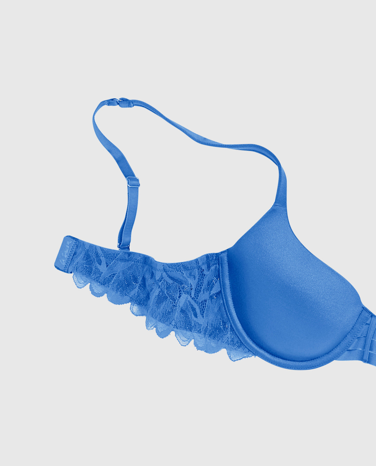 Smooth Lightly Lined Full Coverage Bra with Lace Wing